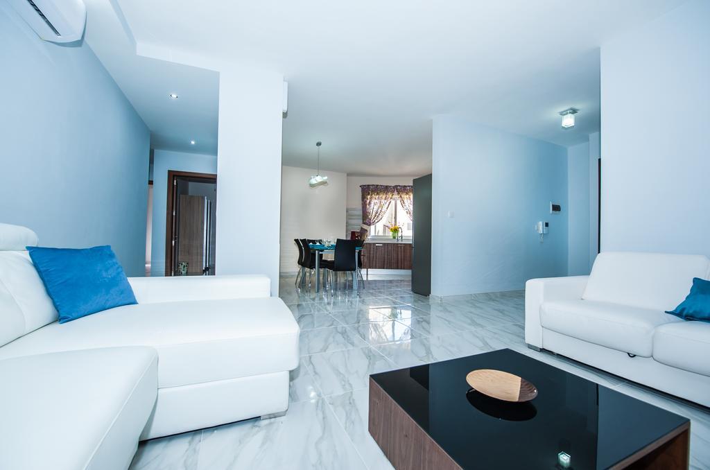 The Waves Holiday Apartment Marsaxlokk Exterior photo